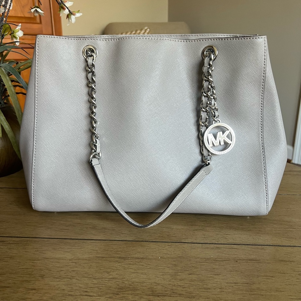 Michael Kors Chic Gray Tote Bag